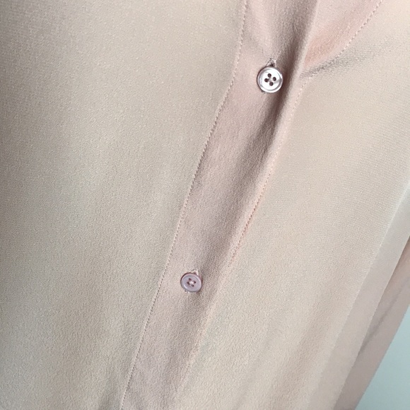 Babaton Aritzia Cupro Blouse Size M - Picture 3 of 12